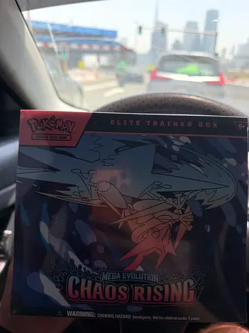 Pokemon Chaos Rising ETB