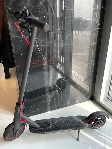 Xiaomi M365 Electric Scooter
