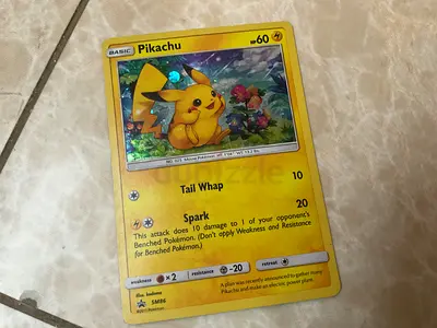 Pikachu Pokémon Trading Card - Good Condition - 2017 holo rare
