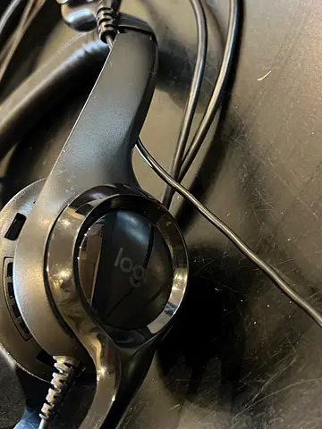 Used Logitech Over‑Ear Wired Headphones — Good Working Condition , suitable for meeting and gaming