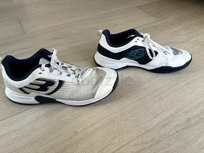 Bullpadel Shoes Next Hybrid PRO 22I - white /navy blue color