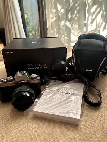 Fujifilm XT-100 + 15-45mm lens