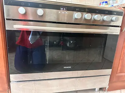 Siemens freestanding stainless steel oven - good working condition