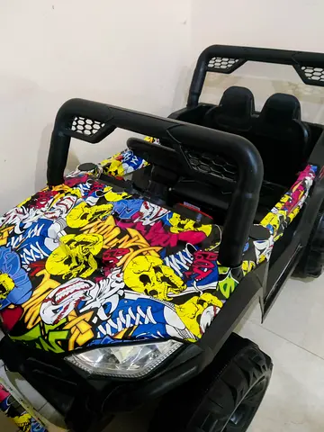 Toy car