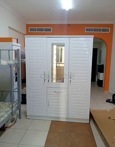 White 3-Door Wardrobe with Mirror and Drawers - Good Condition