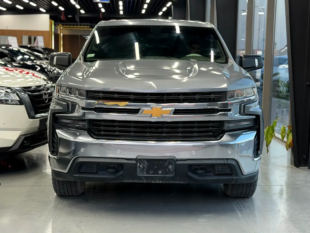 Chevrolet Silverado 2019 — photo 1 of 7