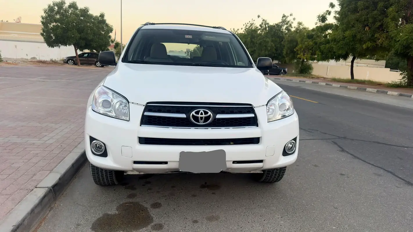Toyota Rav 4 2009 — photo 1 of 11