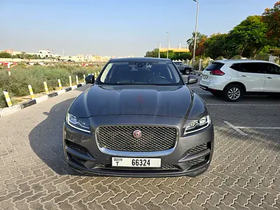 Jaguar F-Pace P250 AWD 2019 - GCC Specs - Excellent Condition