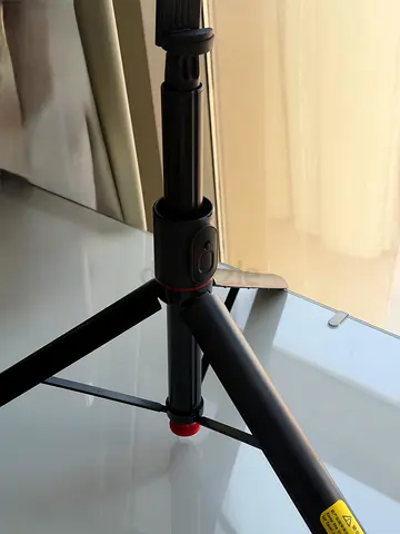Phone tripod