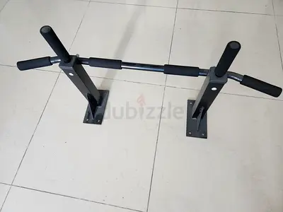 Wall-mounted Pull-up and Dip Station with Foam Grips