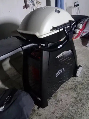 Weber Q3200 Used Gas grill BBQ is for sale