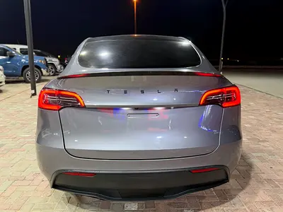 2023 Tesla MODEL Y — фото 6