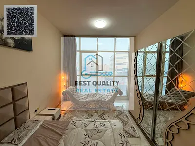 استوديو عظيم 108، شارع الشيخ عمار، الروضة، عجمان، الإمارات العربية المتحدة.