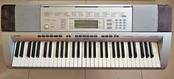 Casio CTK-4000 61-Key Keyboard — Good Working Condition