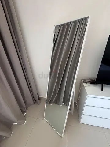 Full-Length Standing Mirror (White Frame) – Cheap!