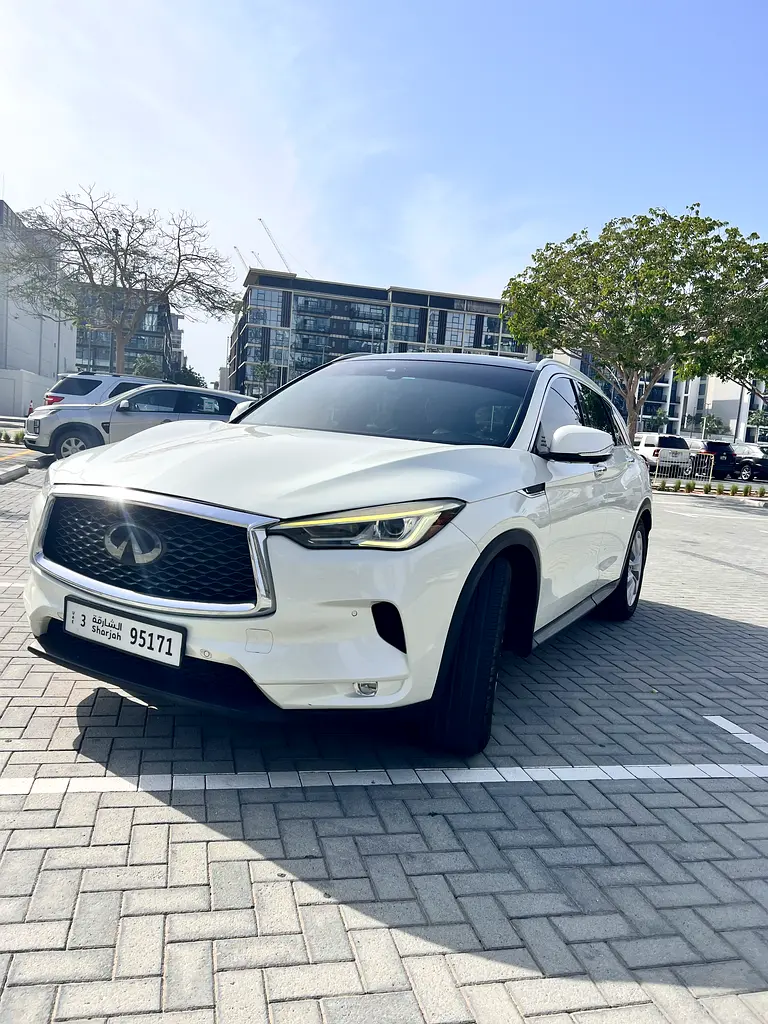 Infiniti QX50 2019 — photo 1 of 8