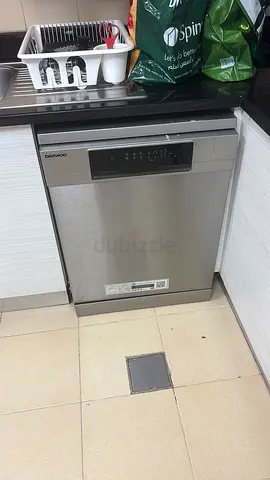 Stainless steel built-in Kenwood dishwasher in good working condition