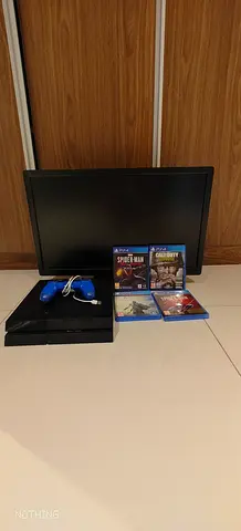 PlayStation 4 with Controller and 4 Games - 1TB super fast SSD extra storage - additional monitor