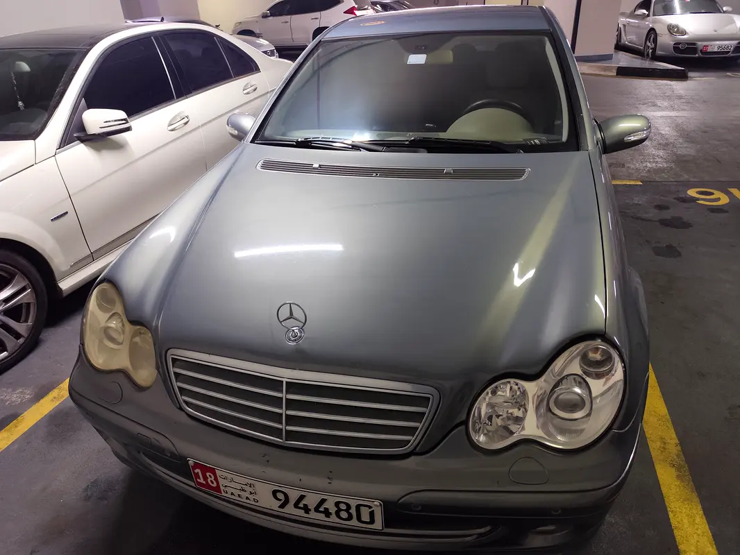 Mercedes-Benz C-Class 2006 — photo 1 of 7
