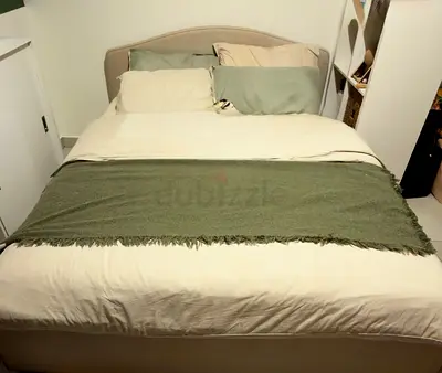 IKEA bed with two drawers - Beige