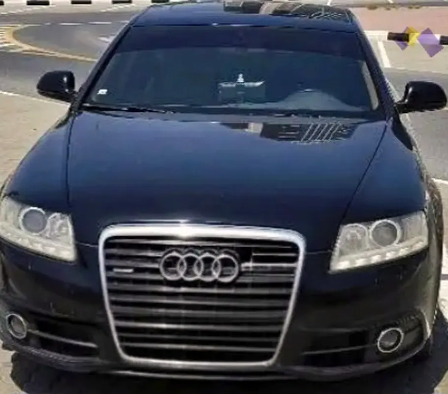 Audi A6 2011 — photo 1 of 4