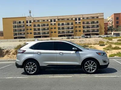 Ford Edge Titanium 2017 GCC Specs  top option accident free