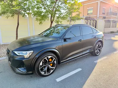 2023 Audi e-tron 55 S-Line quattro Sportback, Under warranty and service contract
