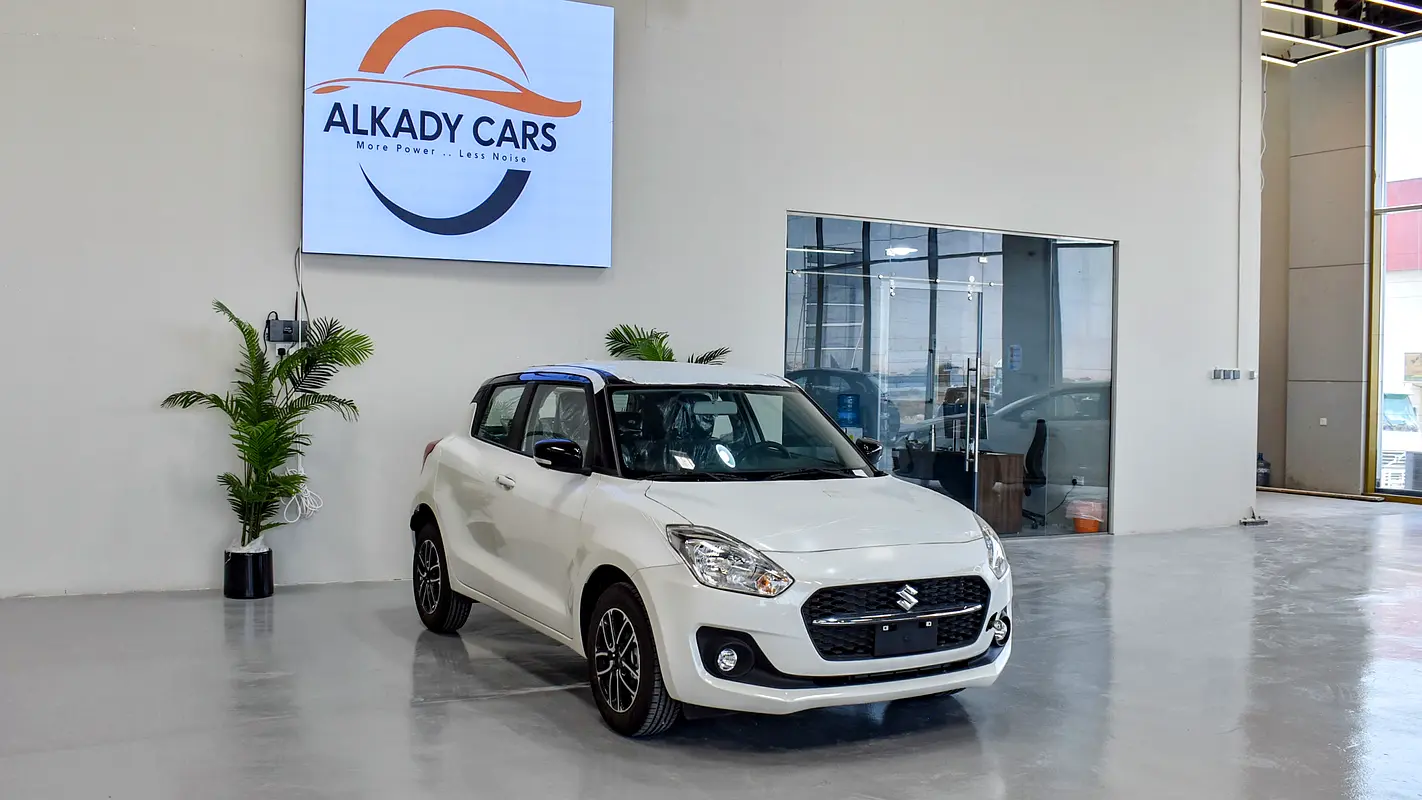 Suzuki Swift 2026 — photo 1 of 20