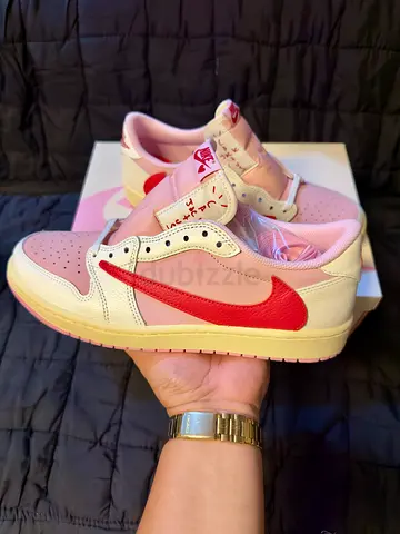 Air Jordan 1 Low x Travis Scott ‘Tropical Pink’ Size 9.5US MENS