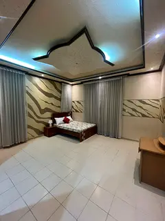 Master room available from Rent