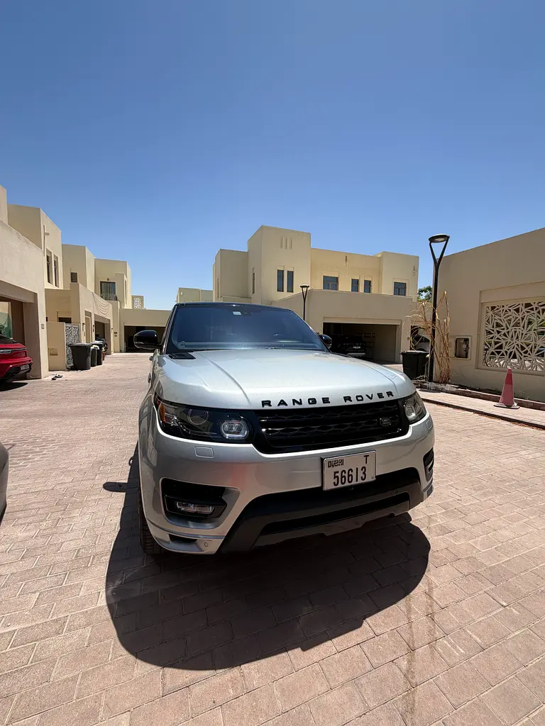 Land Rover Range Rover Sport 2016 — photo 1 of 9