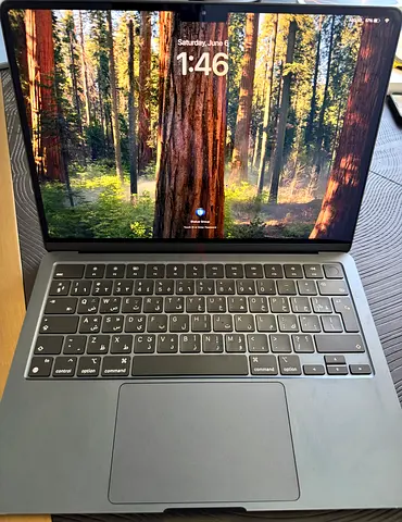MacBook Air M2 13.6 inch