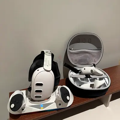 Meta quest 3 128gb VR motion controllers (used)