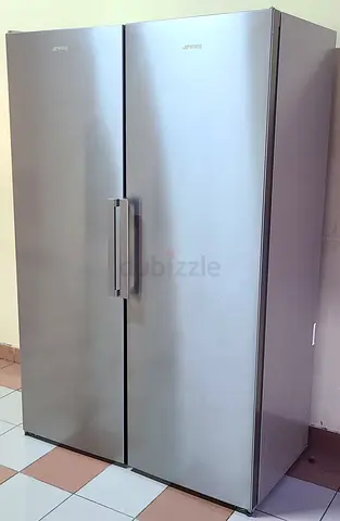 SMEG Stand separate fridge freezer stainless steel body