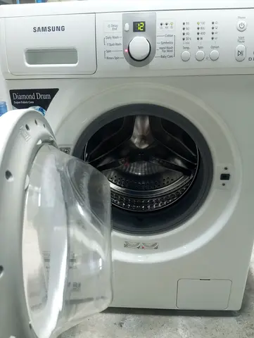 Samsung washing machine good working condition 6 kg