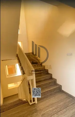 فرصه @عرض استثماري –# كمب سكني وتجاري متكامل 📍 الموقع: الجرف 3 – عجمان 🏢 تفاصيل المشروع فرصة استثمارية مميزة عبارة عن كمب سكني وتجاري وإداري متكامل.