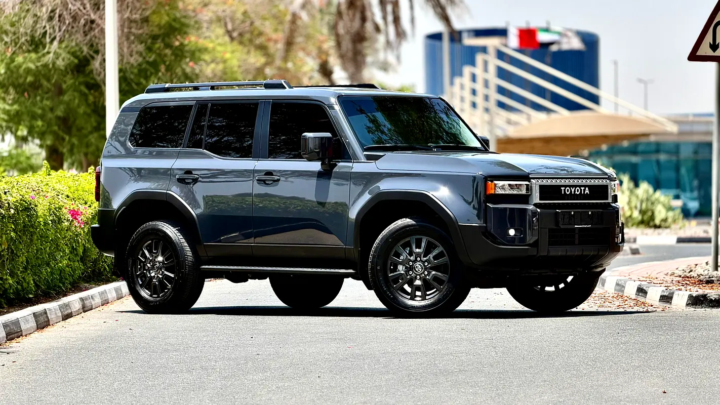 Toyota Prado 2024 — photo 1 of 19