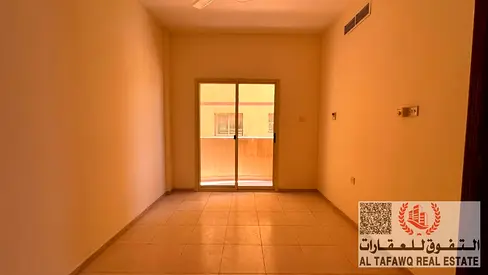 شقه تتكون غرفه وصاله وبلكونه و 1 حمام