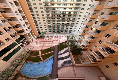 Upgraded | Amenities Level | Vacant On Transfer