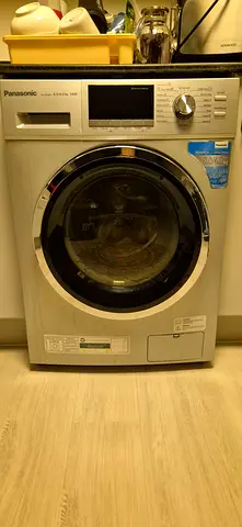Washing machine with dryer