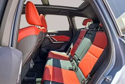 2024 BMW IX1 照片 12