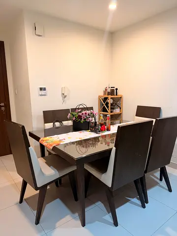 🔥 Dining Table Set for Sale – Excellent Condition 🔥