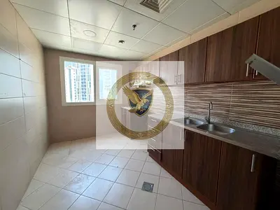 Beautiful open view with a balcony for a 2-bedroom apartment and living room at the best price. Free parking and a security deposit cheque (not cashe
