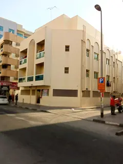 Studio with Central AC and Parking for Executives and Family