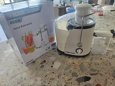 Black+Decker 400W Juice Extractor with Box – Excellent Condition