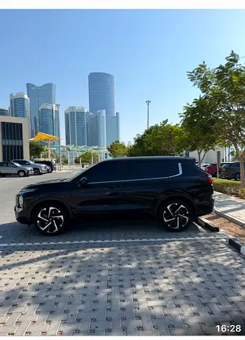 Mitsubishi Outlander Premium 2023 GCC Specs