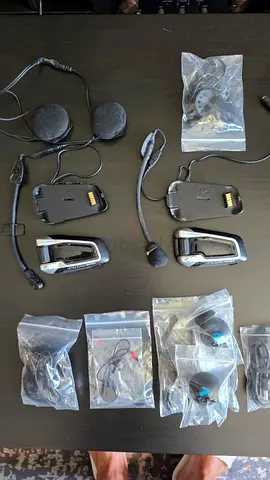 CARDO PACKTALK BOLD DUO Motorcycle Full Set + JBL HiFi Speakers