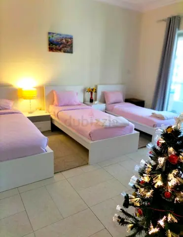 Luxury bed space in al barsha height tecom, next to metro ( dubai internet City)