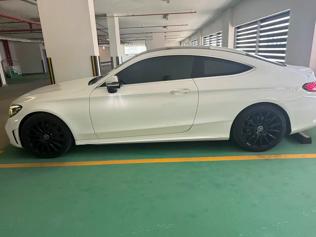 Mercedes-Benz C-Class 2019 — photo 1 of 14