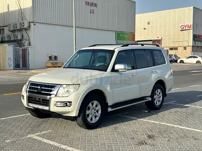 Mitsubishi Pajero 2017 GLS MID | GCC Specs | Well Maintained